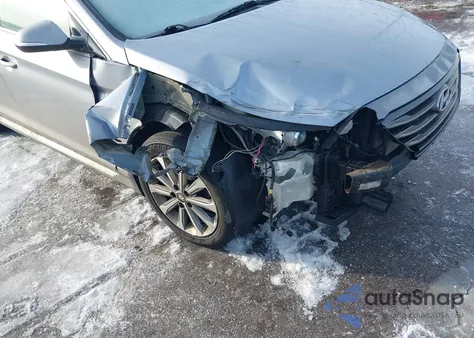 2016 Hyundai Sonata Limited z USA, uszkodzony, nr VIN 5NPE34AF2GH337581